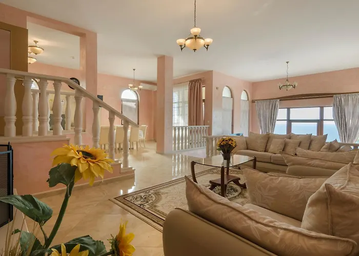 ヴィラ Golf バルチク