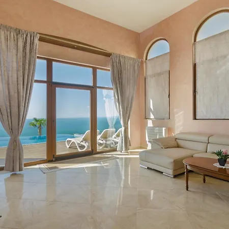 Villa Golf Baltjik