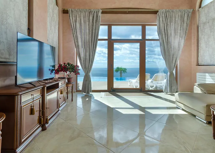 Луксозна вила Golf